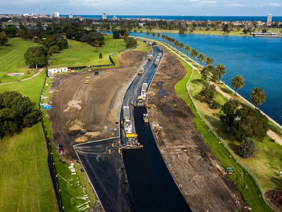 Bauarbeiten an der früheren Schikane Kurve 9/10 des Albert Park Circuits in Melbourne
