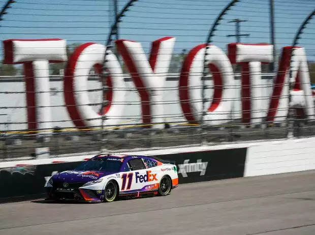 Denny Hamlin Titel-Bild zur News: Denny Hamlin