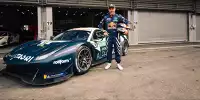 Sebastien Loeb vor dem AF-Corse-Ferrari, mit dem er 2022 in der DTM startet