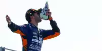 Bild zum Inhalt: Daniel Ricciardo bringt für 700 Dollar einen Weindekanter als "Shoey" heraus