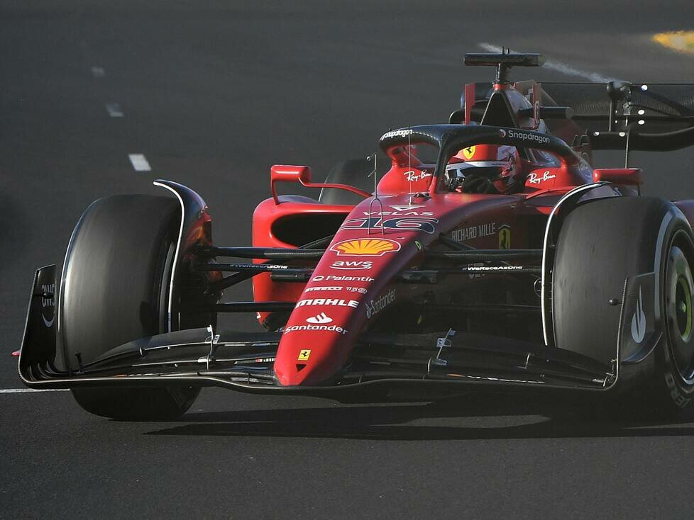 Charles Leclerc im Ferrari F1-75 in Melbourne 2022