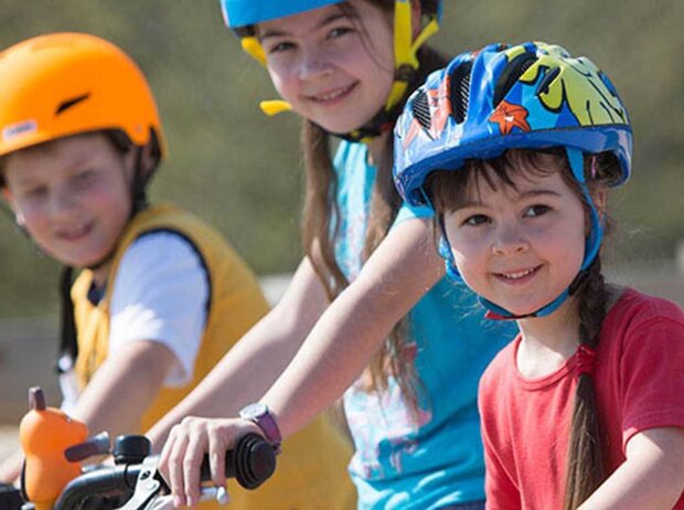 ADAC Test: Fahrradhelme fÃ¼r Kinder und Kleinkinder