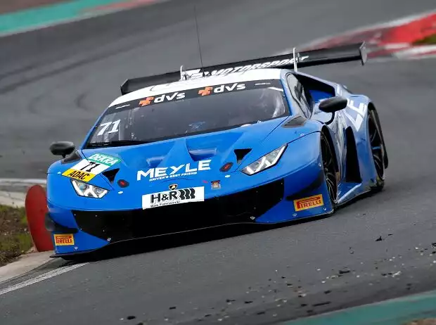 Titel-Bild zur News: T3 Motorsport rüstet auf ein Vollzeit-Fahrzeug im ADAC GT Masters 2022 zurück