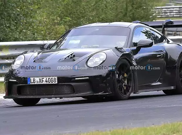 Porsche 911 GT3 RS (2022) als Erlkönig Titel-Bild zur News: Porsche 911 GT3 RS (2022) als Erlkönig