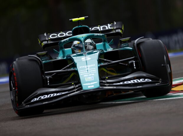 Titel-Bild zur News: Sebastian Vettel (Aston Martin AMR 22) im Qualifying zum Formel-1-Rennen in Imola 2022