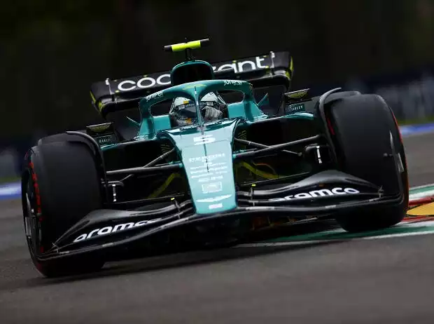 Sebastian Vettel (Aston Martin AMR 22) im Qualifying zum Formel-1-Rennen in Imola 2022 Titel-Bild zur News: Sebastian Vettel (Aston Martin AMR 22) im Qualifying zum Formel-1-Rennen in Imola 2022