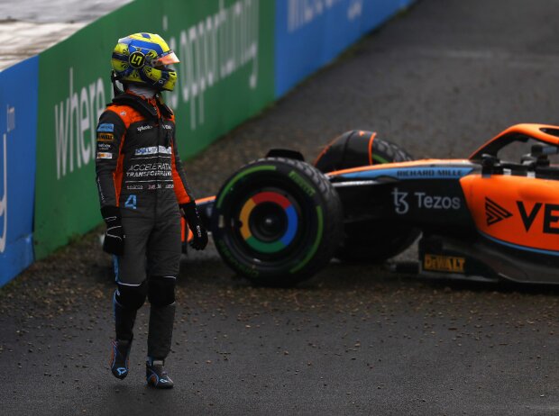 Titel-Bild zur News: Lando Norris fliegt im Qualifying zum Formel-1-Rennen in Imola 2022 ab