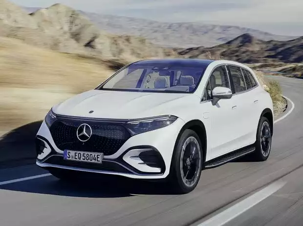 Mercedes EQS SUV (2022) Titel-Bild zur News: Mercedes EQS SUV (2022)