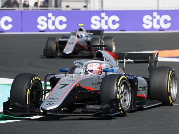 Titel-Bild zur News: Marcus Armstrong beim Rennen der Formel 2 in Dschidda 2022
