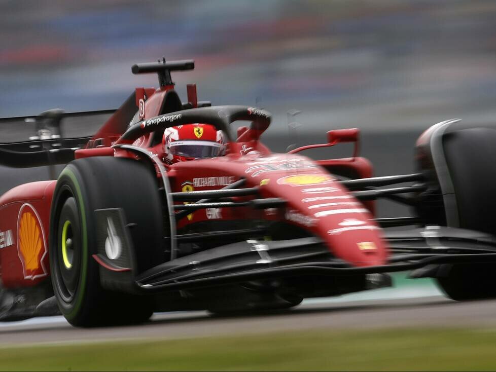 Charles Leclerc im Ferrari F1-75 in Imola 2022