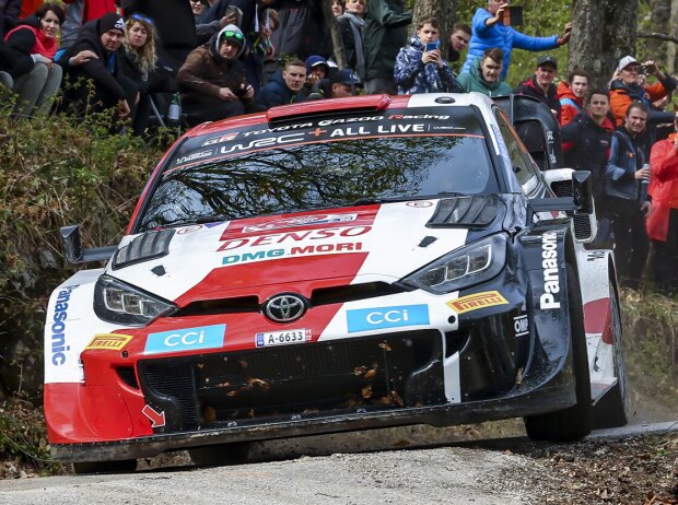 Titel-Bild zur News: Kalle Rovanperä im Toyota GR Yaris Rally1 bei der Rallye Kroatien 2022