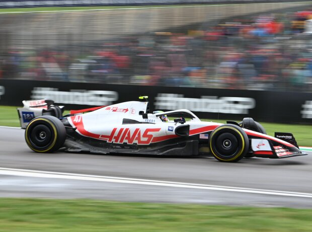 Titel-Bild zur News: Mick Schumacher (Haas VF-22) im Formel-1-Rennen von Imola 2022