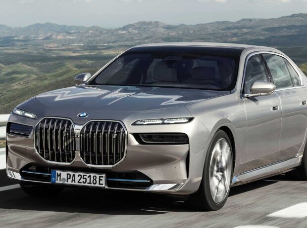 Titel-Bild zur News: BMW i7 (2022)