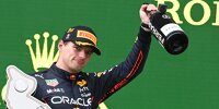 Max Verstappen bei der Siegerehrung nach dem Formel-1-Rennen in Imola 2022