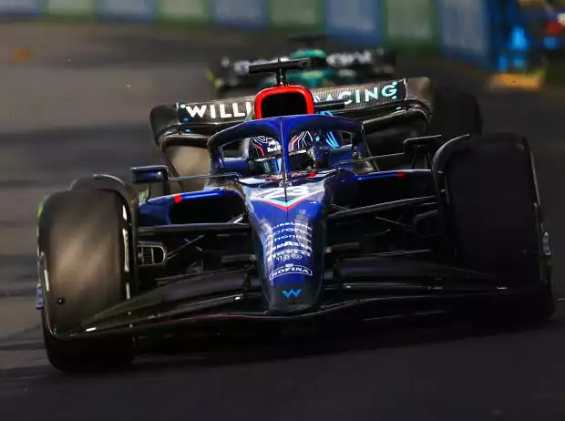 Alexander Albon im Williams FW44 in Melbourne 2022 Titel-Bild zur News: Alexander Albon im Williams FW44 in Melbourne 2022