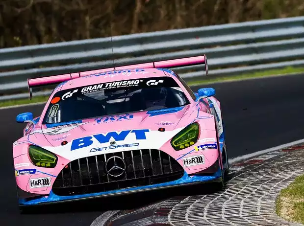 Mercedes-AMG GT3 des Teams GetSpeed auf der Nürburgring-Nordschleife Titel-Bild zur News: Mercedes-AMG GT3 des Teams GetSpeed auf der Nürburgring-Nordschleife