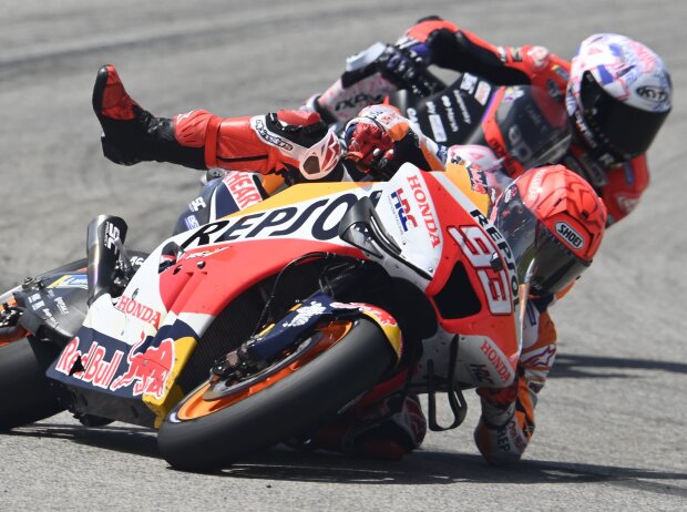 Marc Marquez Save, Aleix Espargaro Marc Marquez Save, Aleix Espargaro