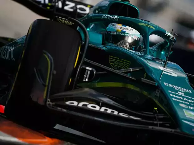 Titel-Bild zur News: Sebastian Vettel (Aston Martin AMR22) beim Training zum Formel-1-Rennen in Miami 2022
