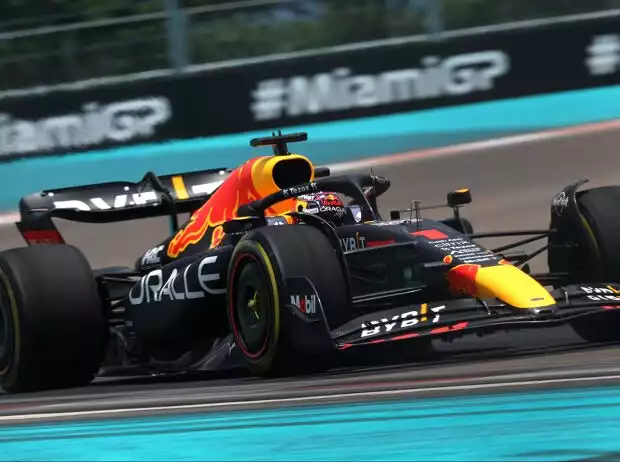 Titel-Bild zur News: Max Verstappen im Red Bull RB18 in Miami 2022