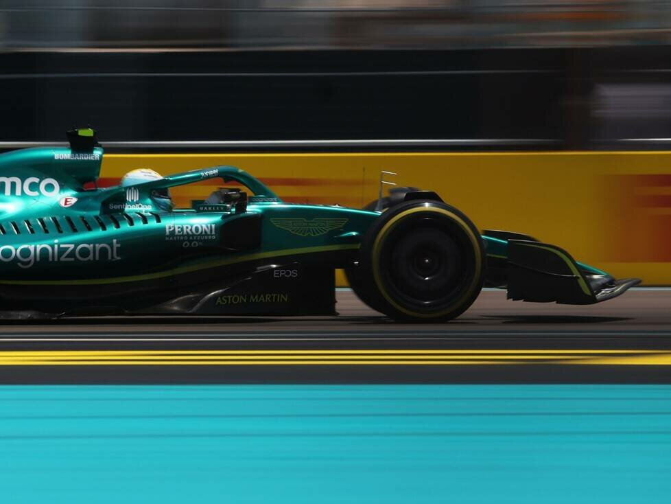 Sebastian Vettel im Aston Martin AMR22 beim Formel-1-Qualifying in Miami 2022