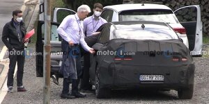 Hyundai Ioniq 6 im Erlkönig-Video mit Ex-Chefentwickler Biermann