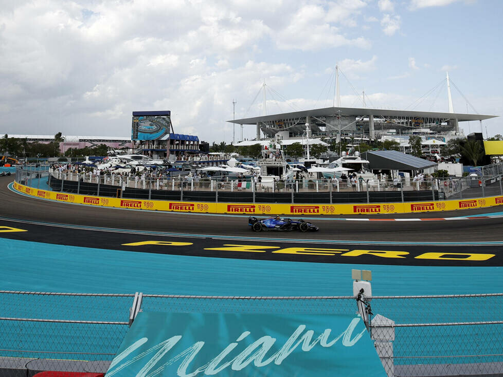 Carlos Sainz, Nicholas Latifi, Sergio Perez