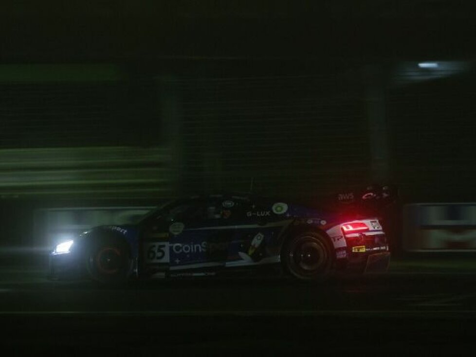 Der Start des Bathurst 12 Hour bei Nebel wird von den Fahrern heftig kritisiert