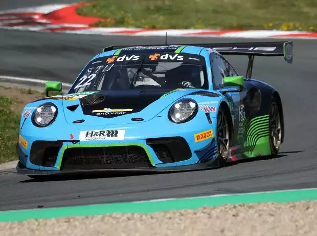 Joel Sturm und Sven Müller verlieren den dritten Platz vom Oschersleben-Auftakt Titel-Bild zur News: Joel Sturm und Sven Müller verlieren den dritten Platz vom Oschersleben-Auftakt
