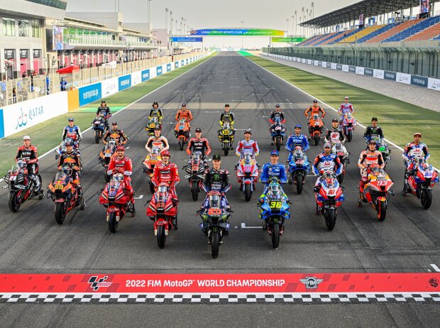 Titel-Bild zur News: MotoGP Klassenfoto 2022