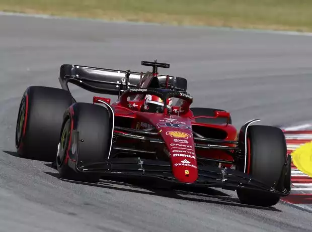 Titel-Bild zur News: Charles Leclerc (Ferrari F1-75) im Training zum Formel-1-Rennen in Spanien 2022