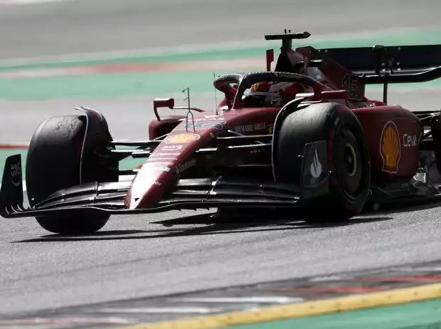 Charles Leclerc (Ferrari F1-75) im Training zum Formel-1-Rennen in Spanien 2022 Titel-Bild zur News: Charles Leclerc (Ferrari F1-75) im Training zum Formel-1-Rennen in Spanien 2022