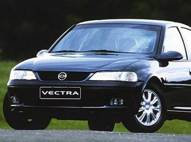 Erst nach der Ankunft von Vectra II im Jahr 1996 ging Monza aus der Reihe