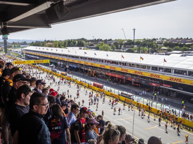 Titel-Bild zur News: Fans beim Spanien-Grand-Prix 2022 in Barcelona