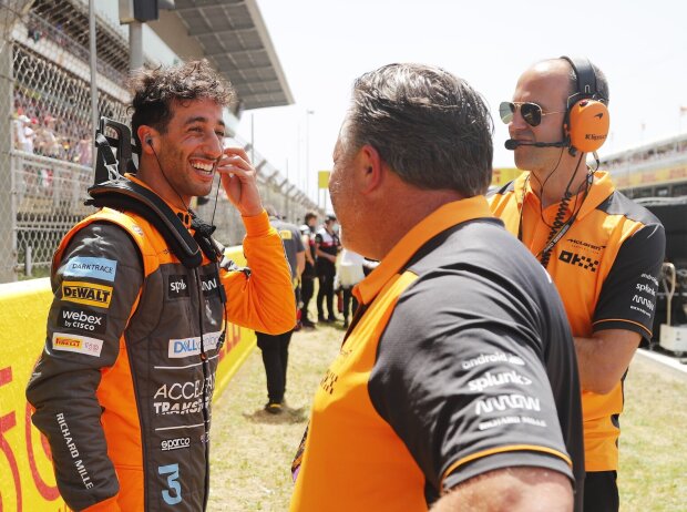 Titel-Bild zur News: Daniel Ricciardo, Zak Brown