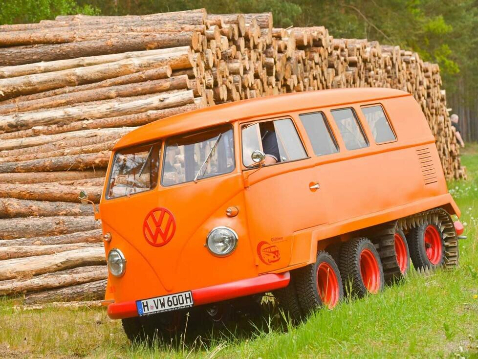 Raupen-Fuchs (1962) VW T1-Unikat mit Gleiskettenantrieb