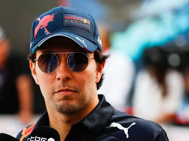 Sergio Perez (Red Bull) vor dem Formel-1-Rennen in Monaco 2022 Titel-Bild zur News: Sergio Perez (Red Bull) vor dem Formel-1-Rennen in Monaco 2022