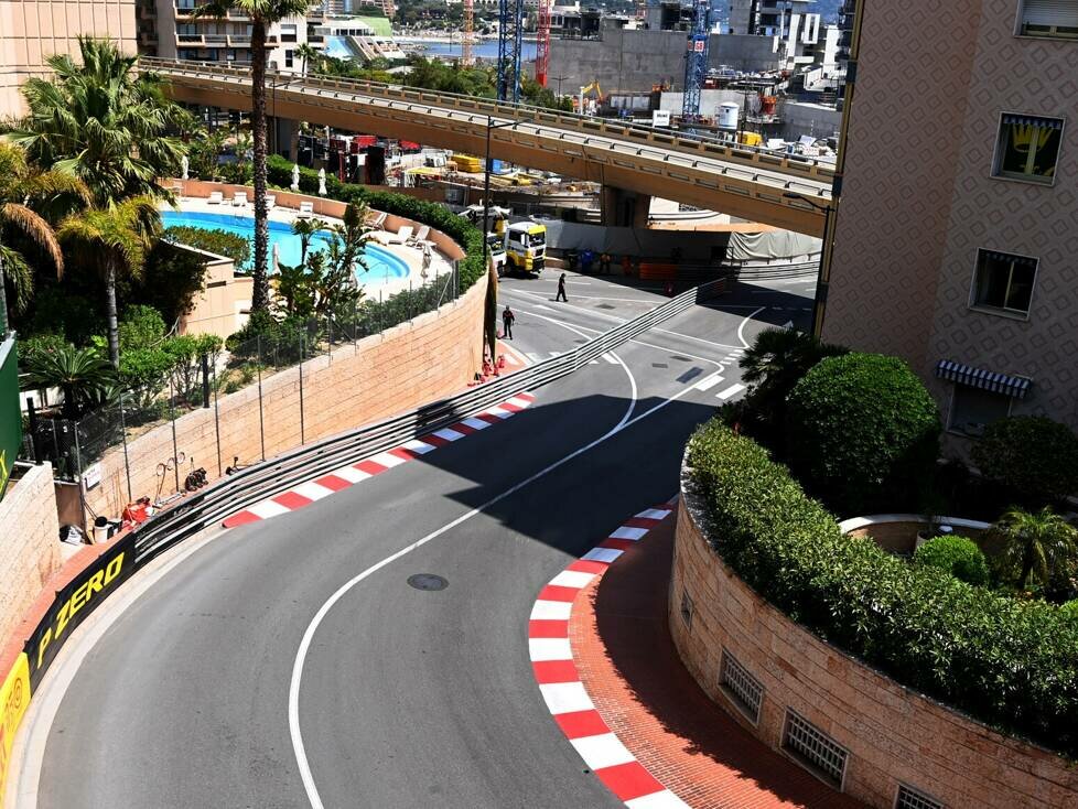 Streckenabschnitt in Monaco zwischen Haarnadel und Tunnel