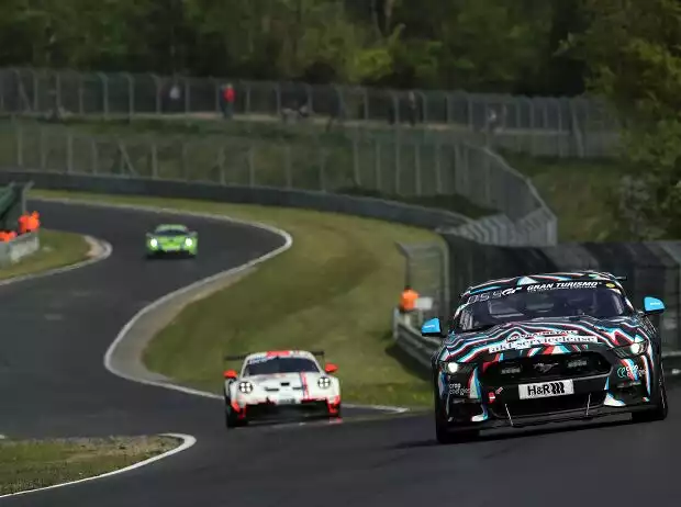 Rennfahrzeuge auf der Nürburgring-Nordschleife Titel-Bild zur News: Rennfahrzeuge auf der Nürburgring-Nordschleife