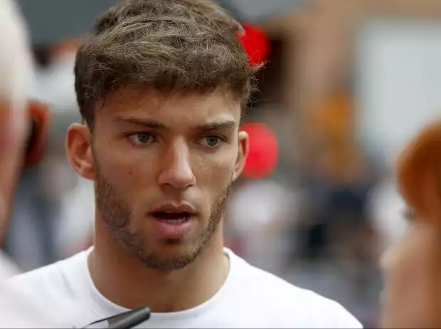 Titel-Bild zur News: Pierre Gasly (AlphaTauri) beim Formel-1-Event in Monaco 2022