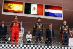 Carlos Sainz (Ferrari), Sergio Perez (Red Bull) und Max Verstappen (Red Bull) 