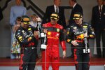 Carlos Sainz (Ferrari), Sergio Perez (Red Bull) und Max Verstappen (Red Bull) 