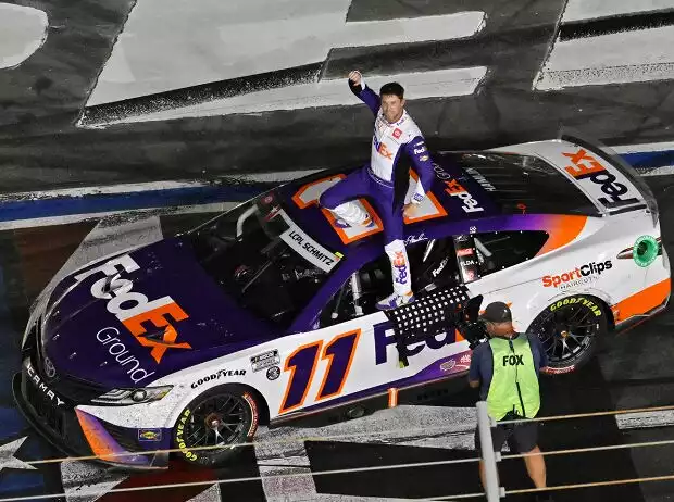 Denny Hamlin Titel-Bild zur News: Denny Hamlin