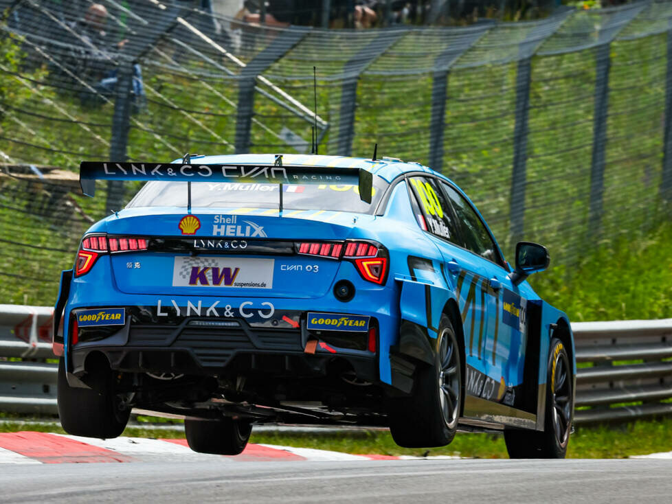 TCR-Fahrzeug von Lynk & Co auf der Nürburgring Nordschleife