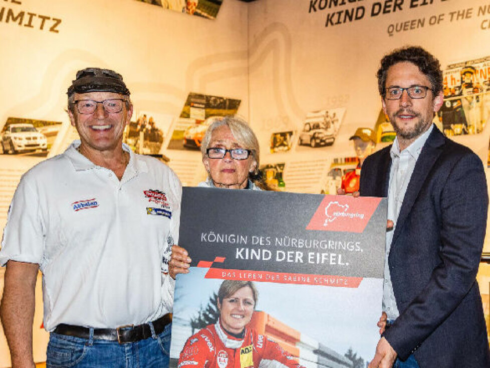 Klaus Abbelen, Ursula Schmitz und Nürburgring-Sprecher Alexander Gerhard