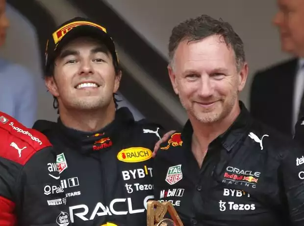 Sergio Perez und Christian Horner bei der Siegerehrung zum Grand Prix von Monaco 2022 Titel-Bild zur News: Sergio Perez und Christian Horner bei der Siegerehrung zum Grand Prix von Monaco 2022