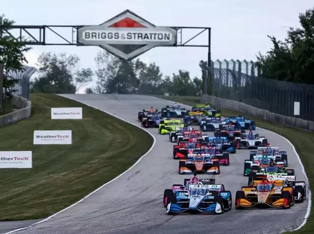 Start zum IndyCar-Rennen in Elkhart Lake 2020: Josef Newgarden führt Titel-Bild zur News: Start zum IndyCar-Rennen in Elkhart Lake 2020: Josef Newgarden führt
