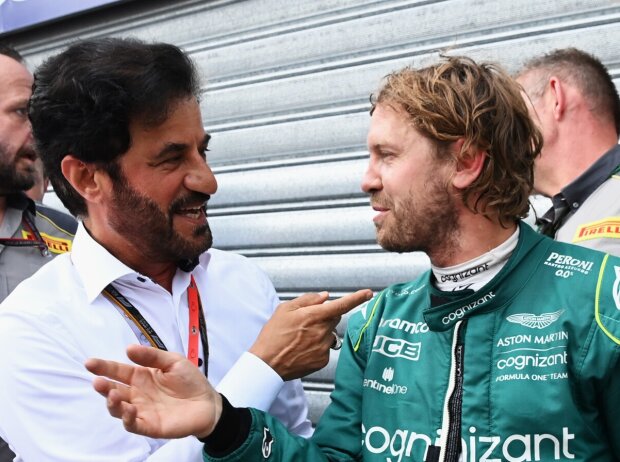 Titel-Bild zur News: FIA-Präsident Mohammed bin Sulayem mit Formel-1-Fahrer Sebastian Vettel