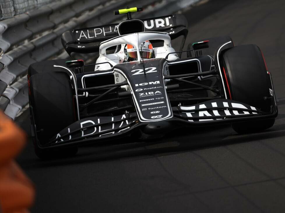 Yuki Tsunoda im AlphaTauri AT03 beim Formel-1-Rennen 2022 in Monaco