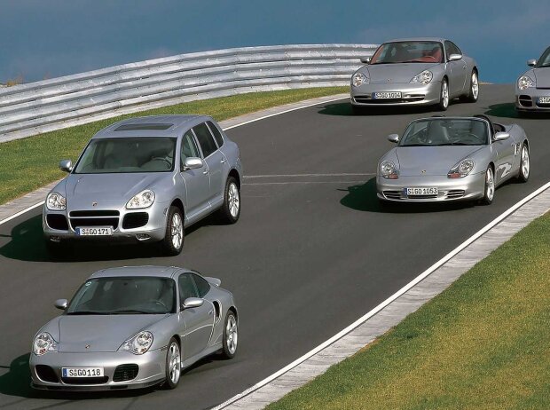 Porsche Cayenne (2002) Porsche Cayenne (2002)