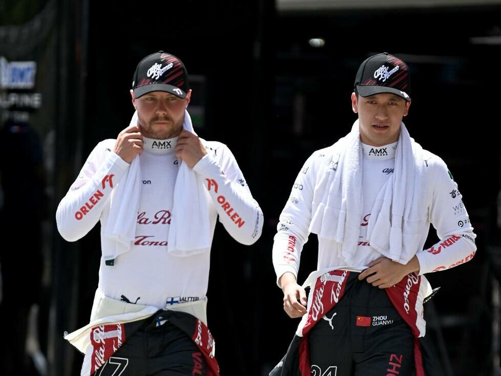Guanyu Zhou, Valtteri Bottas